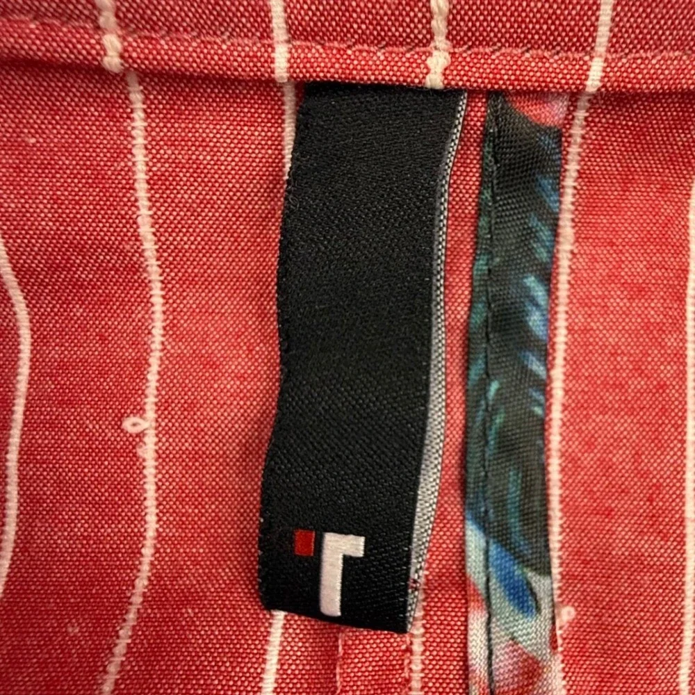 Tween Damat brand tween